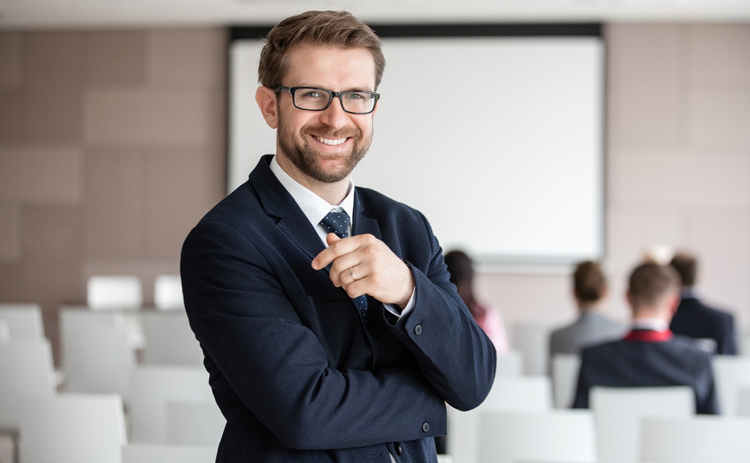 Warum FinanzWachstum? Expertise, Verlässlichkeit und lokale Relevanz für finanzielle Entscheidungen in der Schweiz